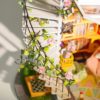 Maqueta Miniatura Desván Dora Loft Robotime - Imagen 7